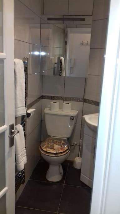 Between Piers, The Stylish Studio Flat In Cannon Place Hove Esterno foto